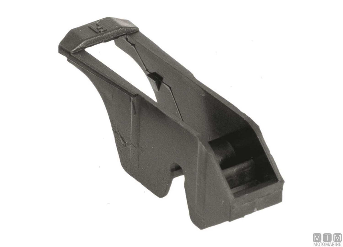 Roca B9 J-Hook adapter - original photo Motomarine Srl
