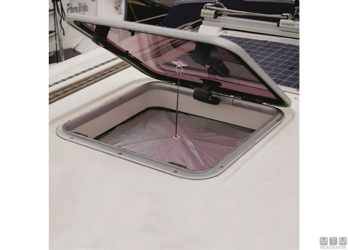 Water Line hatch blackout screen L - original photo Motomarine Srl