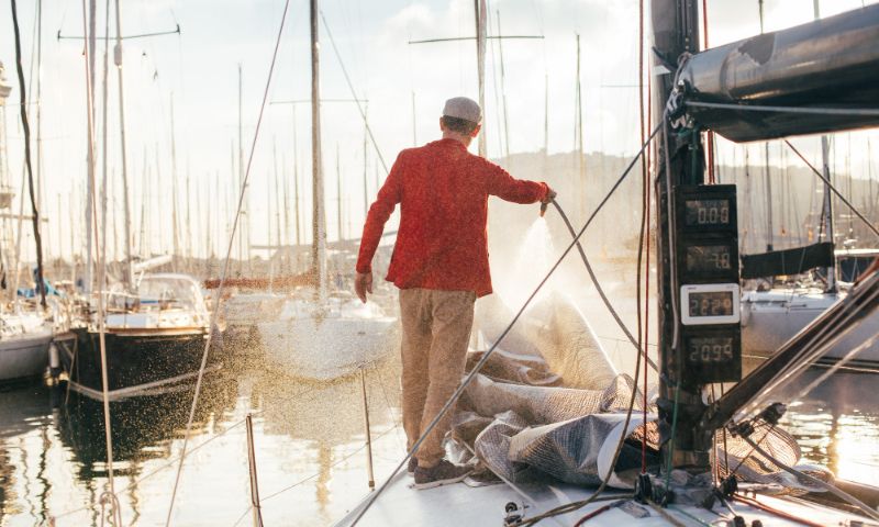 How to clean sails effectively