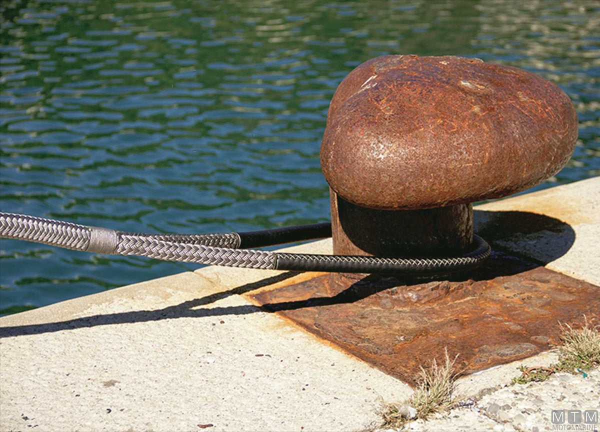 Grey braided mooring line with black leather-covered eye, 75 cm, Ø24 mm, 20 m - original photo Motomarine Srl