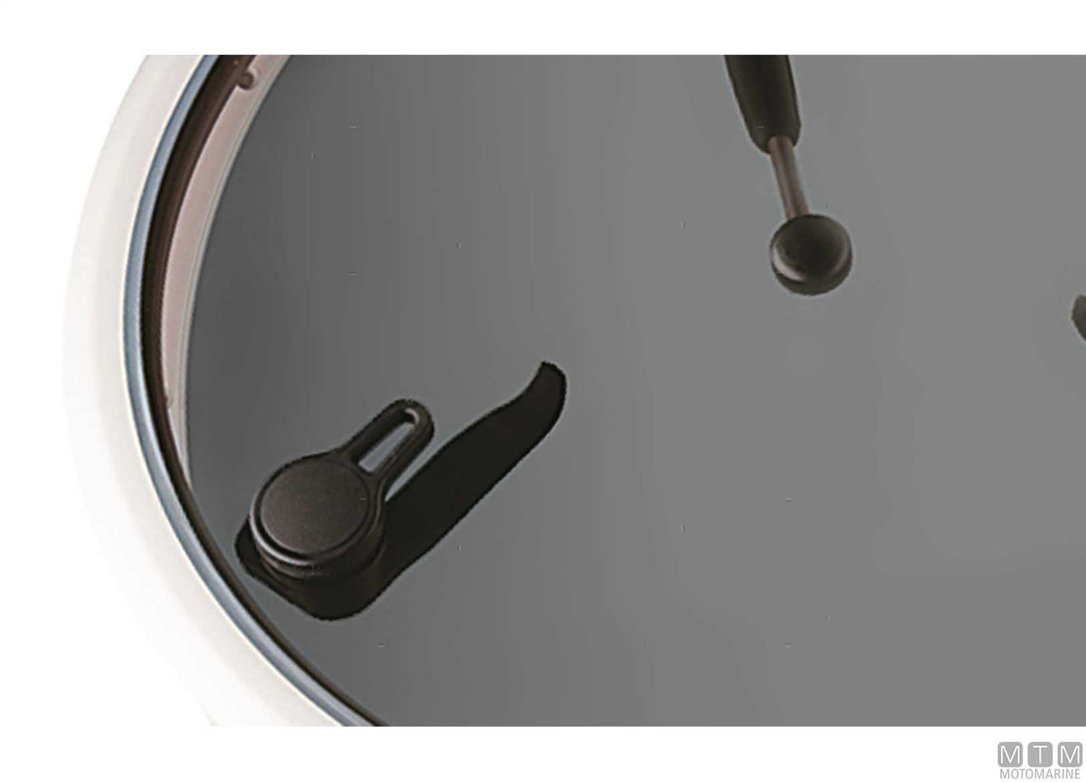 Round hatch MTM G-Type Ø484 mm in aluminium - original photo Motomarine Srl