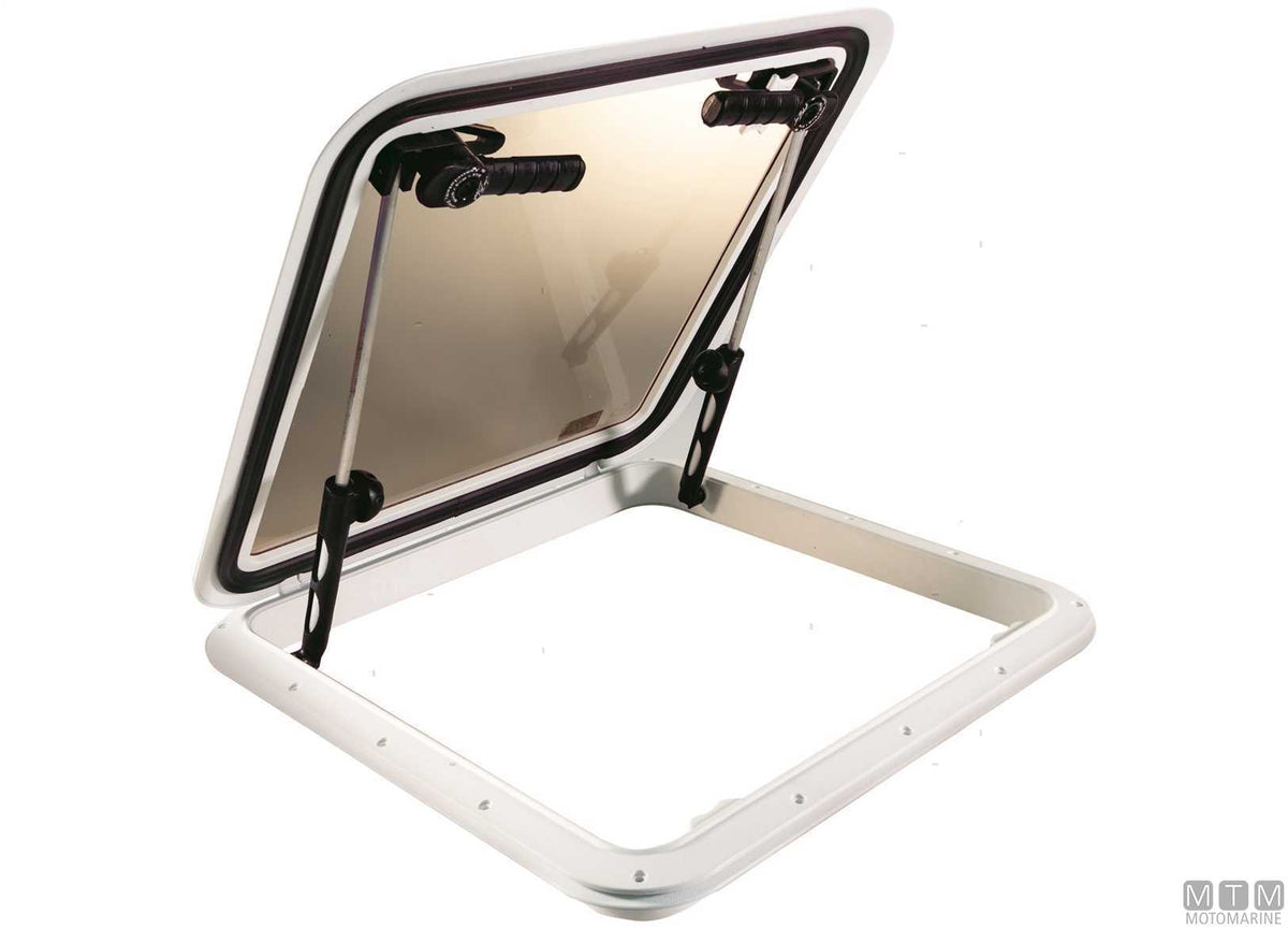 JB Escape 60 hatch 565x565 mm in PP - original photo Motomarine Srl