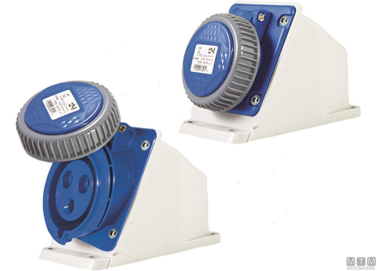 CE wall socket IP67 230V 16A - original photo Motomarine Srl
