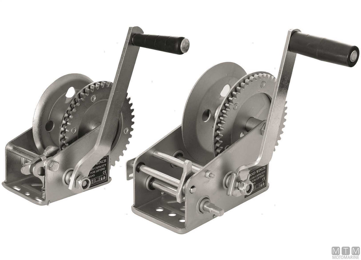 Manual trailer winch pull 635 kg - original photo Motomarine Srl