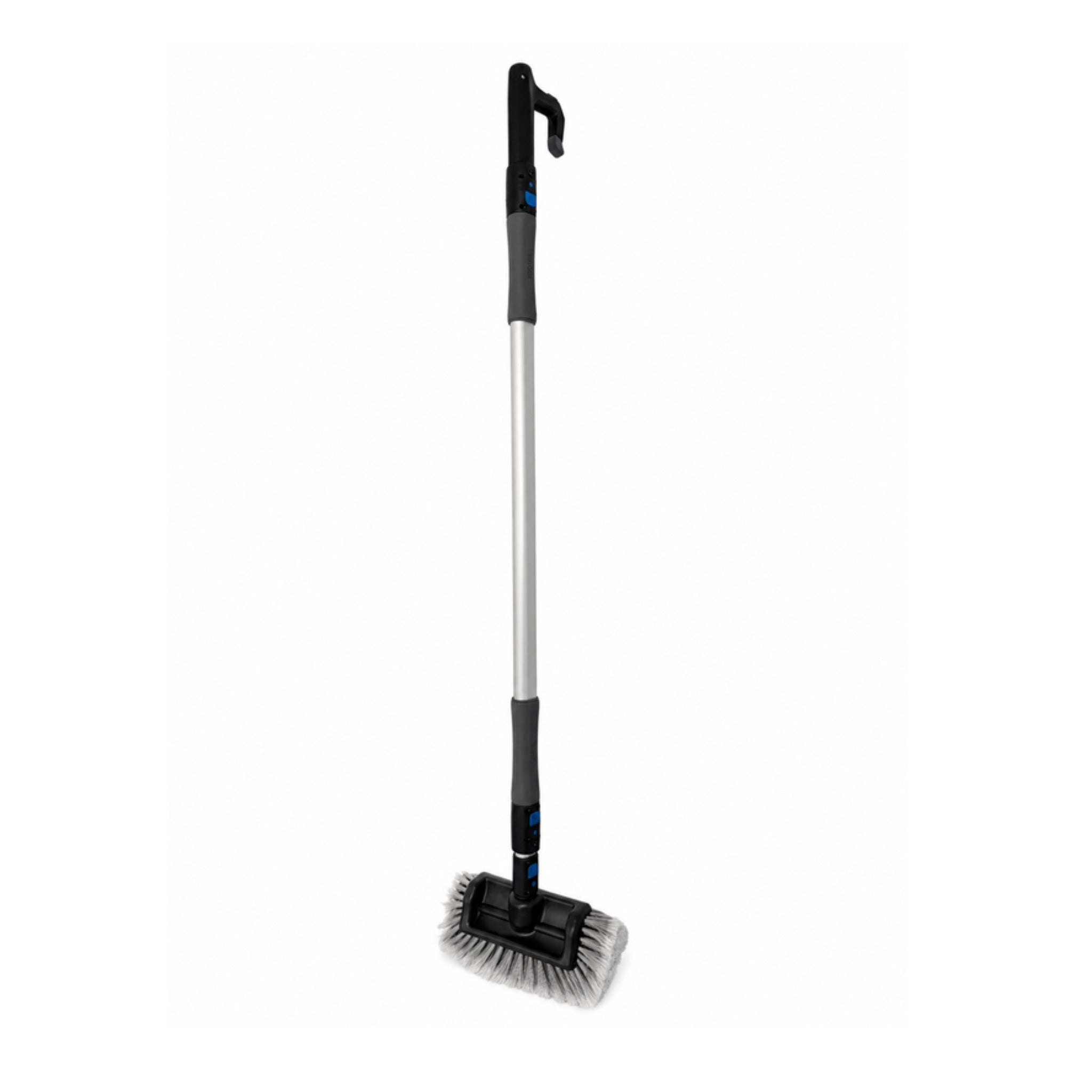 Jake Full Kit: pole with boat hook head and brush head fitted