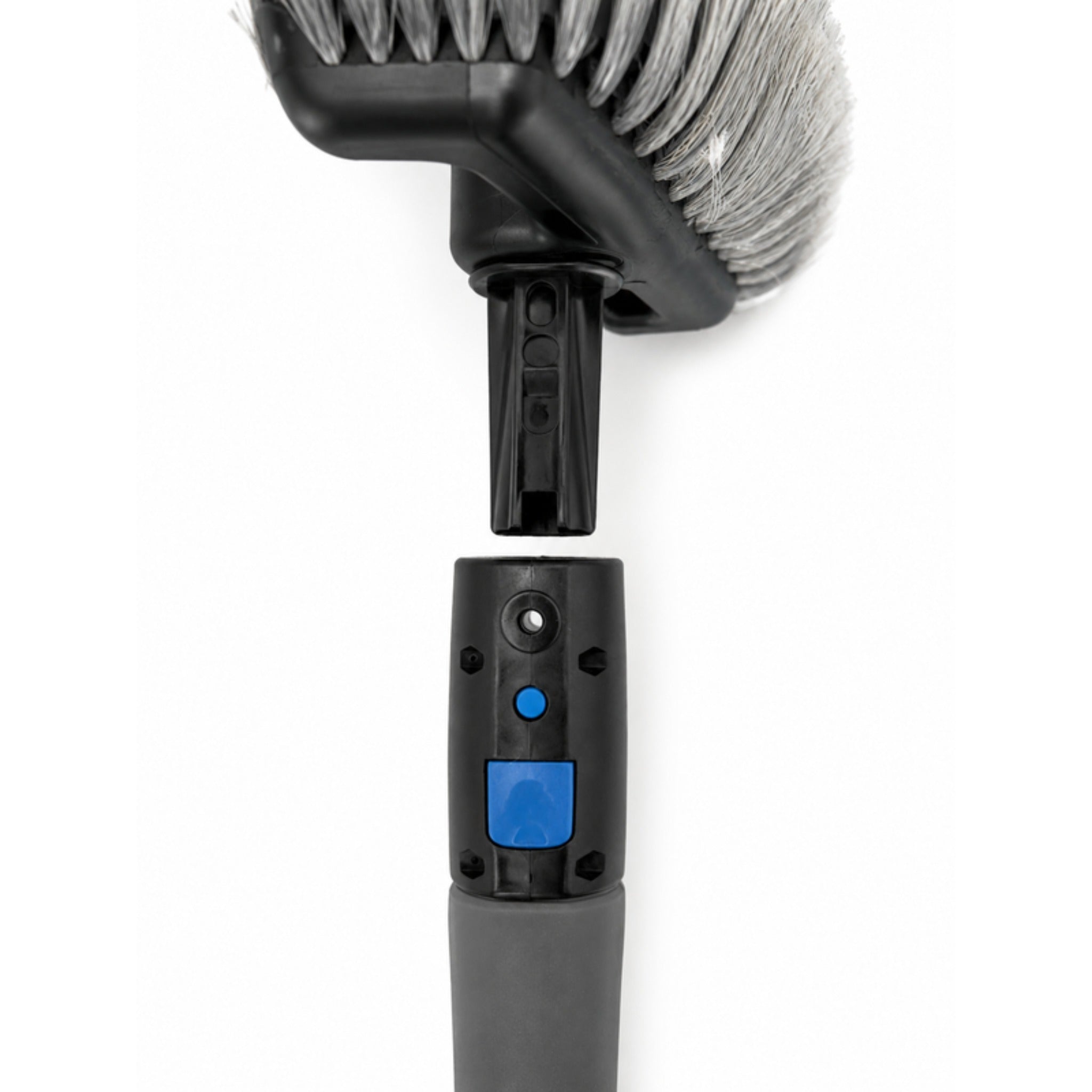 Jake brush head mounted on the telescopic pole, mount detail